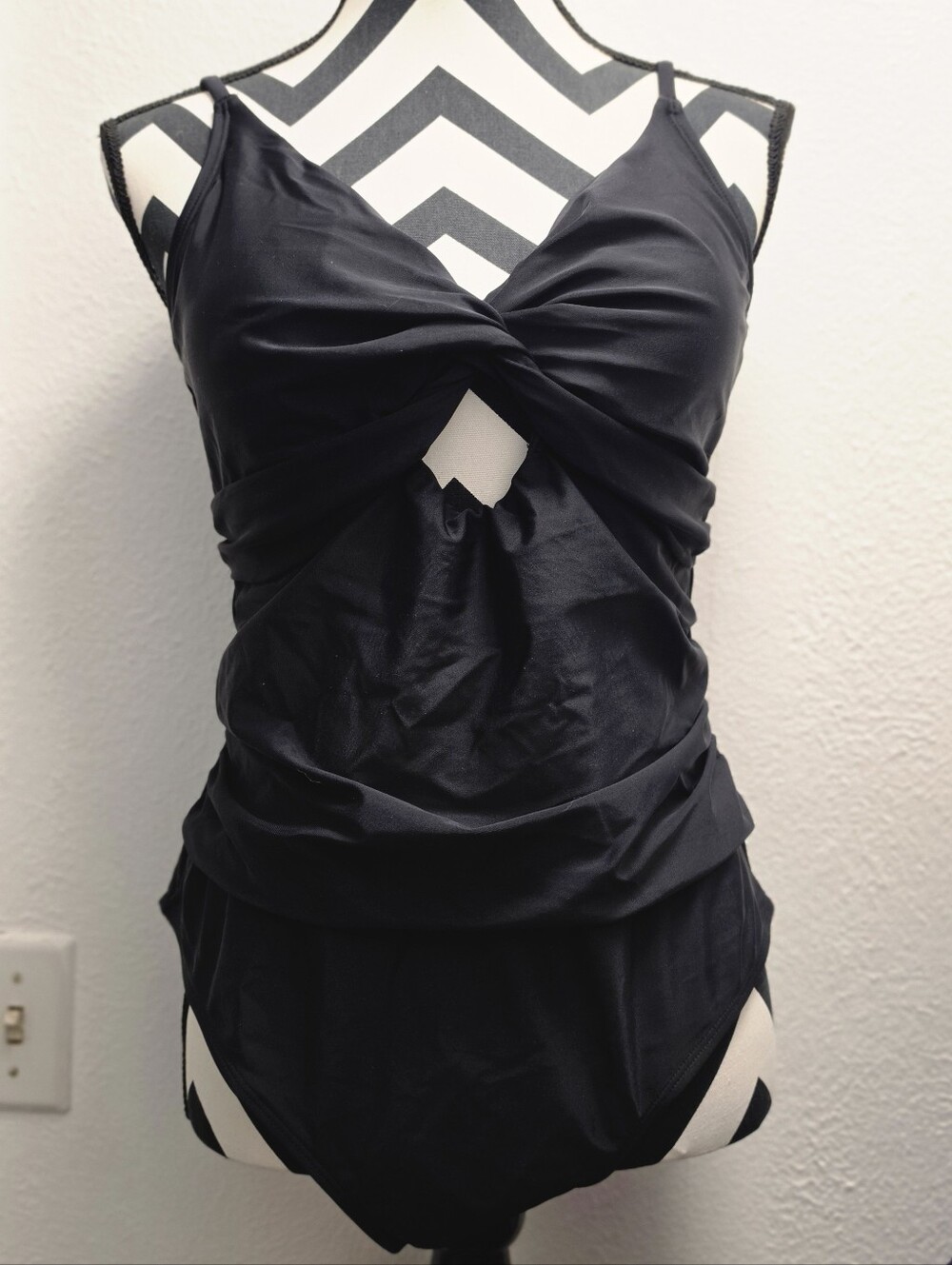 Cupshe Black Twist-Front One-Piece Swimsuit - Picture 2 of 9